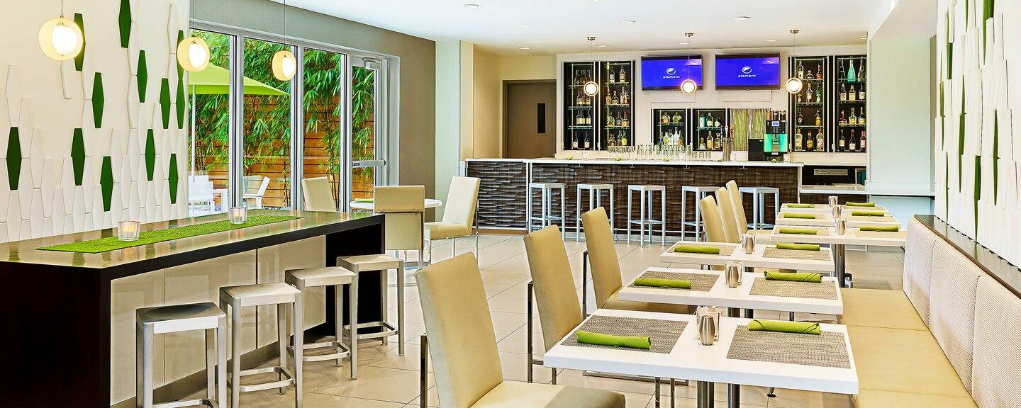 Element Miami International Airport Hotel Exterior foto
